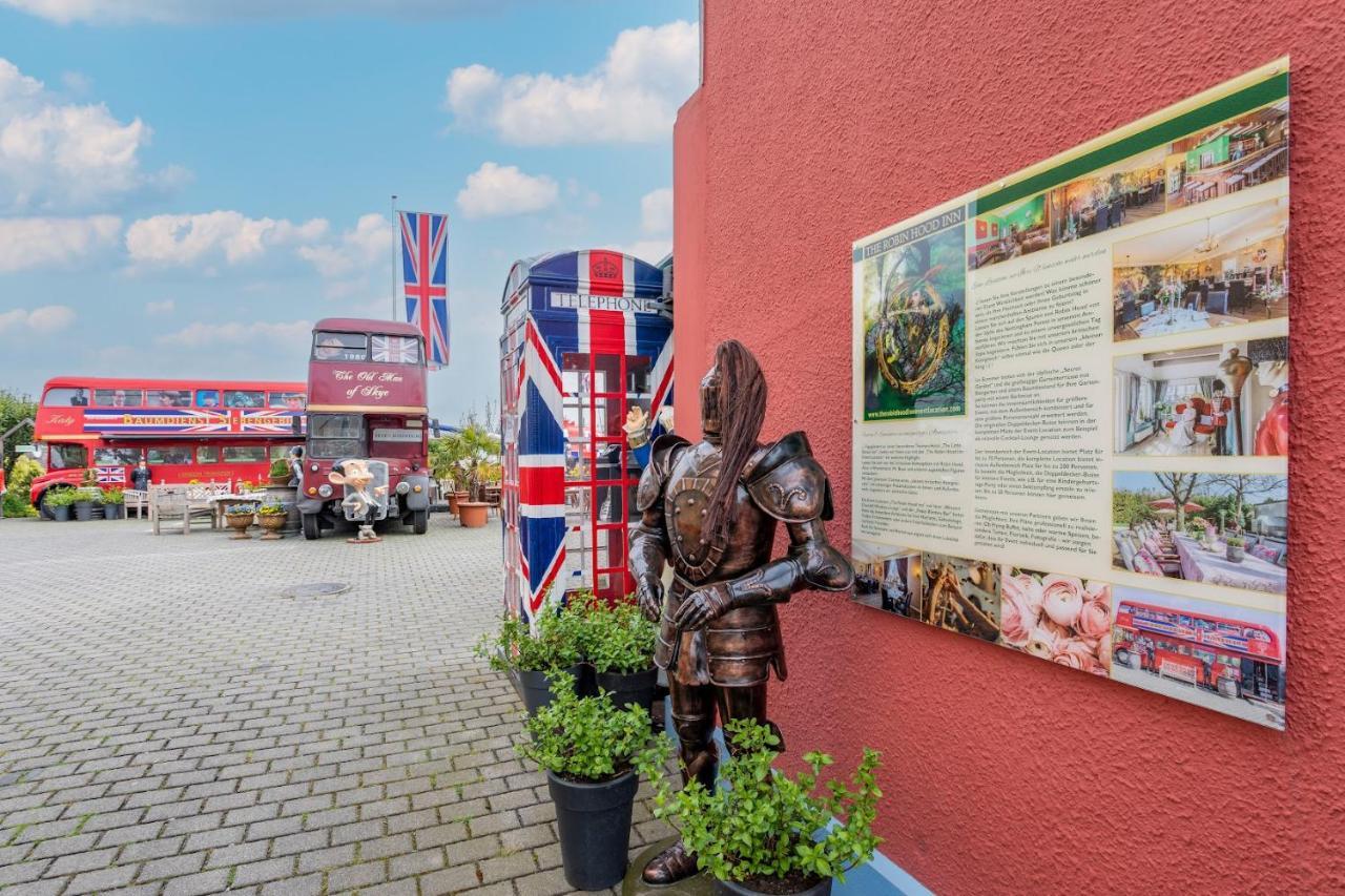 The Little Britain Inn Themed Hotel One Of A Kind In Europe Vettelschoß Dış mekan fotoğraf